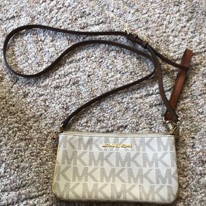 MK CrossBody